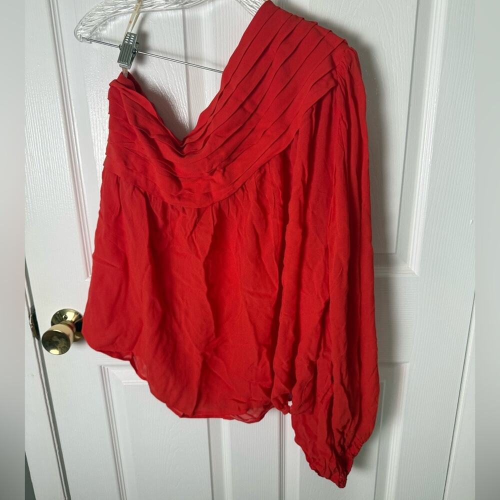Like new FARM Rio Red Rose Puff Sleeve One-Shoulder Blouse XL - Picture 6 of 10